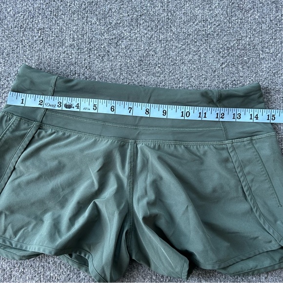 Lululemon Speed Up Shorts Womens 4 Green Lined Running Athletic Zip Pocket - Picture 4 of 14
